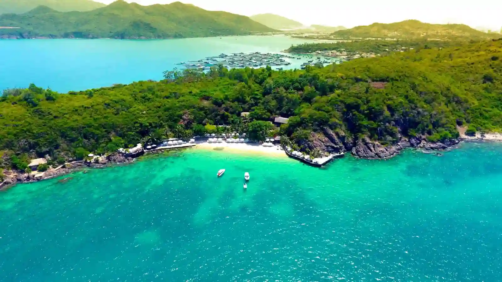 Tour VIP Mini Beach – Hòn Tằm Resort