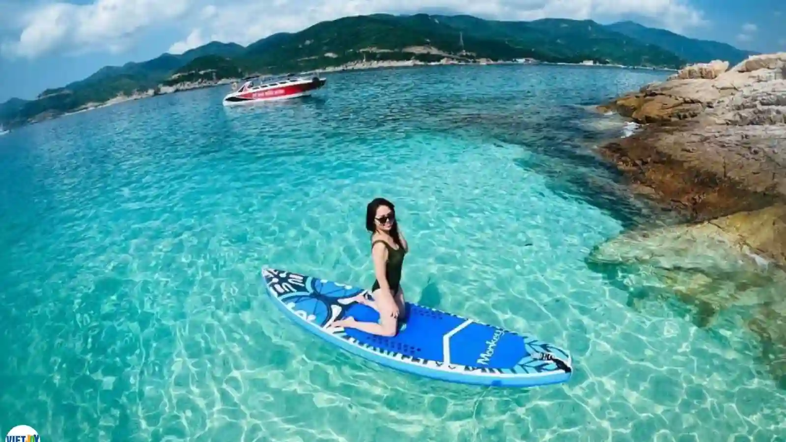 Tour Bình Hưng – Hang Rái – Vườn Nho 2 Ngày 1 Đêm